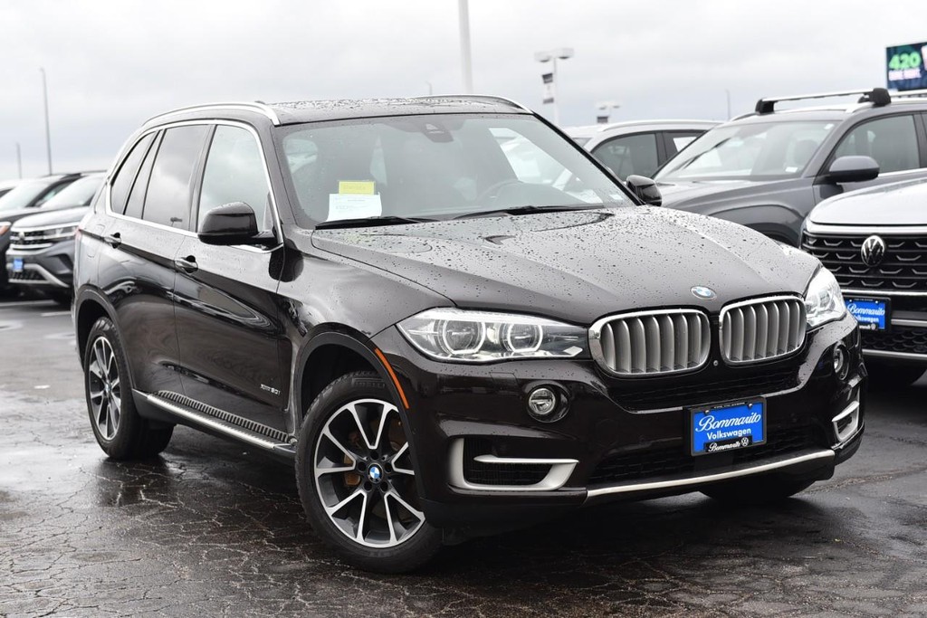 BMW X5 Vehicle Full-screen Gallery Image 02