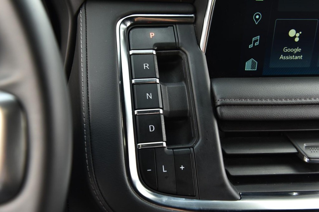 Chevrolet Tahoe Vehicle Full-screen Gallery Image 14