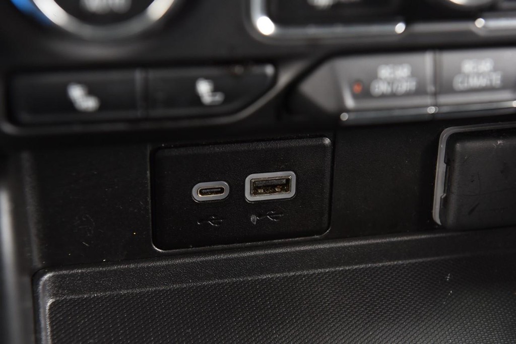 Chevrolet Tahoe Vehicle Full-screen Gallery Image 17