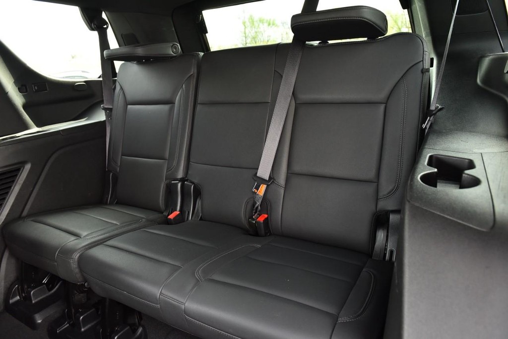 Chevrolet Tahoe Vehicle Full-screen Gallery Image 24