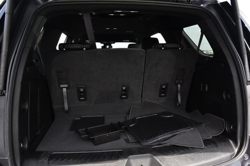 Chevrolet Tahoe Vehicle Full-screen Gallery Image 25