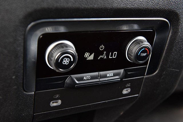 Chevrolet Tahoe Vehicle Image 23