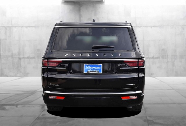 Jeep Wagoneer Vehicle Image 06