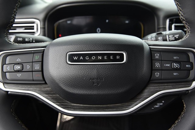 Jeep Wagoneer Vehicle Image 20