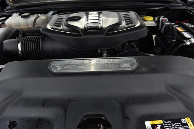 Jeep Wagoneer Vehicle Image 29