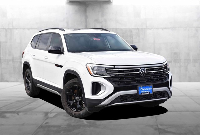 Volkswagen Atlas Vehicle Image 02