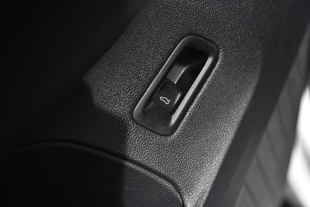 Volkswagen Atlas Vehicle Image 09