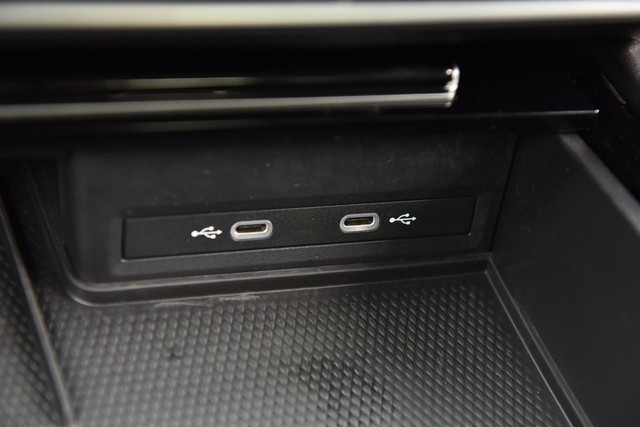 Volkswagen Atlas Vehicle Image 16