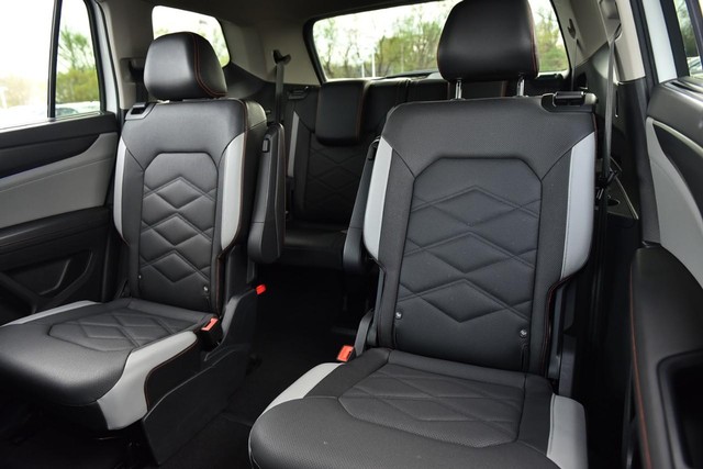 Volkswagen Atlas Vehicle Image 22