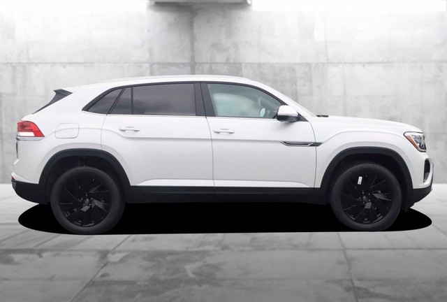 Volkswagen Atlas Cross Sport Vehicle Image 05