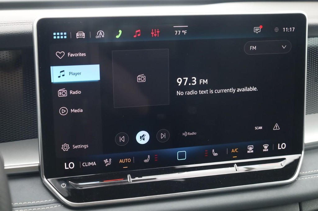 Volkswagen Tiguan Vehicle Full-screen Gallery Image 15