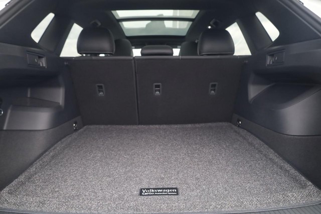 Volkswagen Tiguan Vehicle Image 22