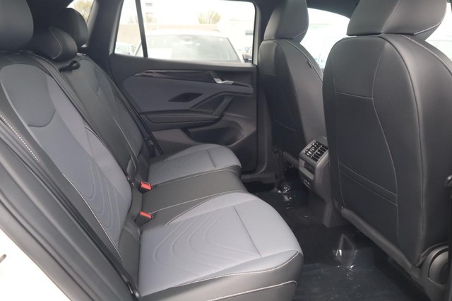 Volkswagen Tiguan Vehicle Image 20