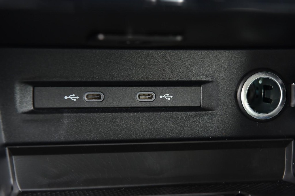 Volkswagen Taos Vehicle Full-screen Gallery Image 15
