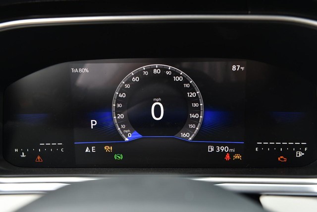 Volkswagen Taos Vehicle Image 11