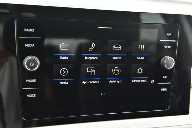 Volkswagen Taos Vehicle Image 13