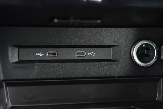 Volkswagen Taos Vehicle Image 15