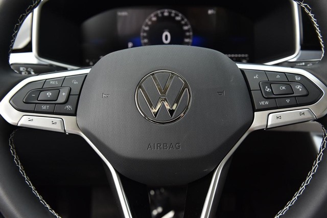 Volkswagen Taos Vehicle Image 19