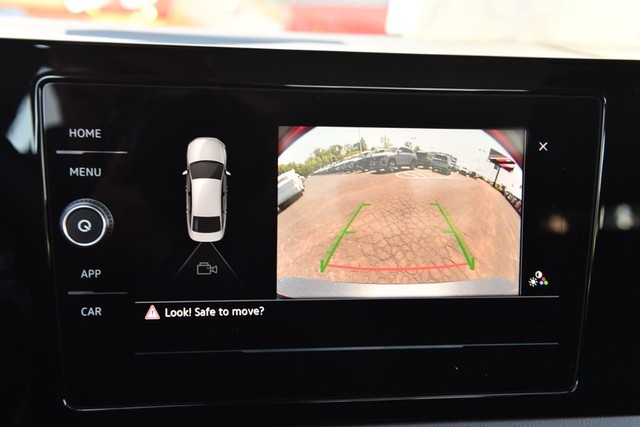 Volkswagen Jetta Vehicle Image 13