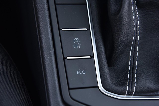Volkswagen Jetta Vehicle Image 17