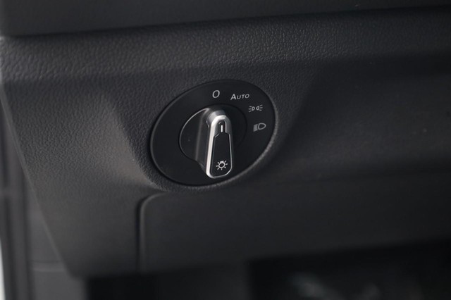 Volkswagen Jetta Vehicle Image 13