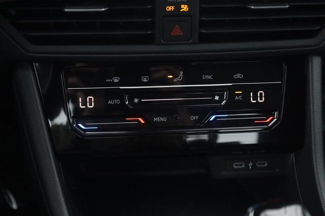 Volkswagen Jetta Vehicle Image 17