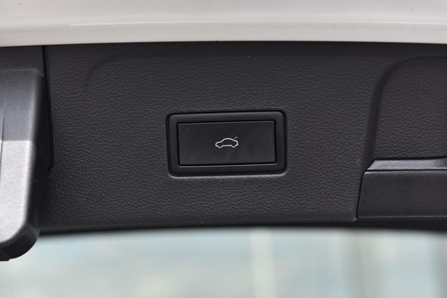 Volkswagen Atlas Vehicle Image 27