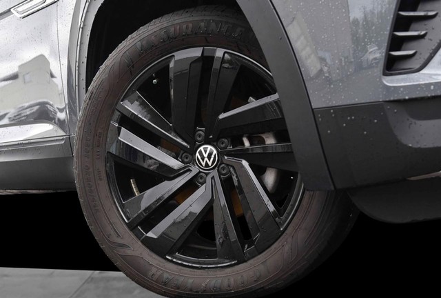 Volkswagen Atlas Cross Sport Vehicle Image 03