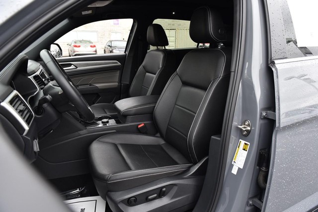 Volkswagen Atlas Cross Sport Vehicle Image 19