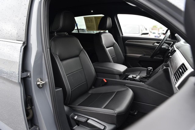 Volkswagen Atlas Cross Sport Vehicle Image 20