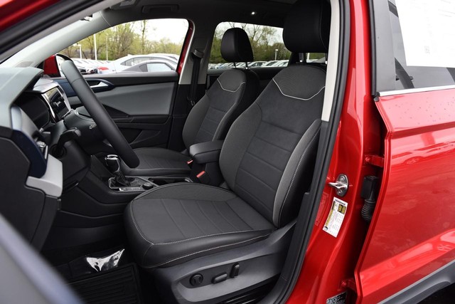 Volkswagen Taos Vehicle Image 20