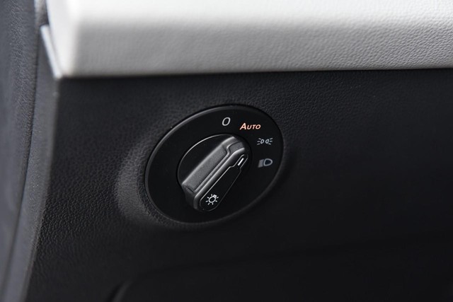 Volkswagen Taos Vehicle Image 10