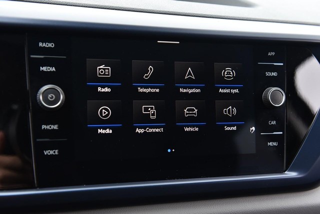 Volkswagen Taos Vehicle Image 13