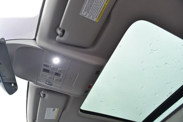 Volkswagen Taos Vehicle Image 20