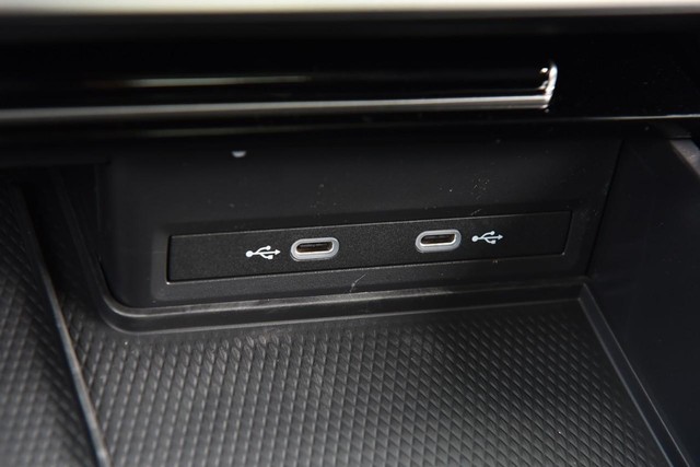 Volkswagen Atlas Vehicle Image 15