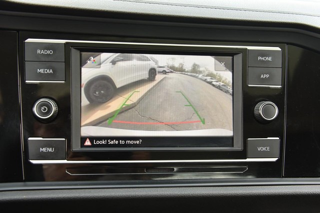Volkswagen Jetta Vehicle Image 13