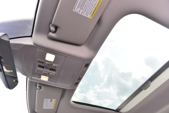 Volkswagen Jetta Vehicle Image 22