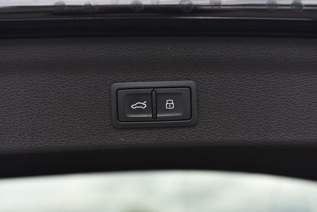 Audi Q3 Vehicle Image 29