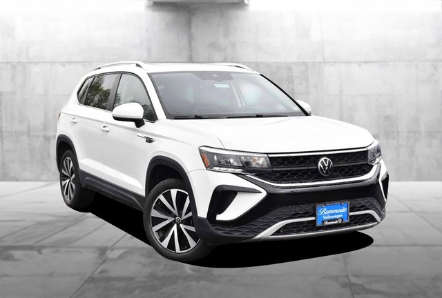 Volkswagen Taos Vehicle Image 02