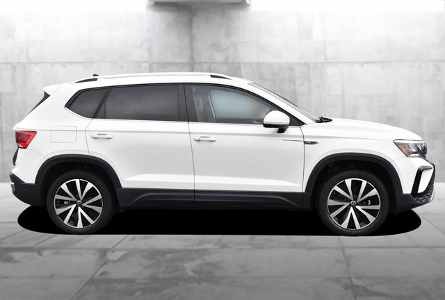 Volkswagen Taos Vehicle Image 05