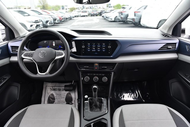 Volkswagen Taos Vehicle Image 07