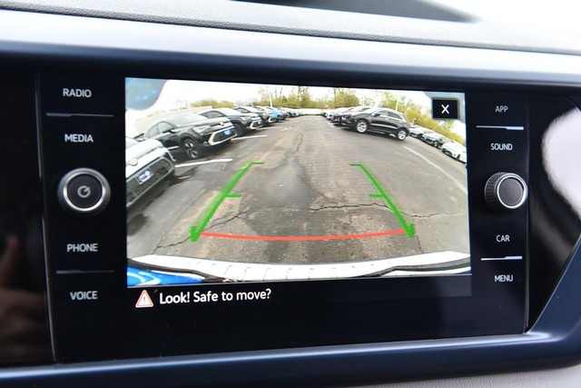 Volkswagen Taos Vehicle Image 12