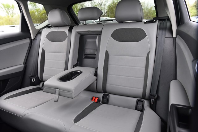 Volkswagen Taos Vehicle Image 21