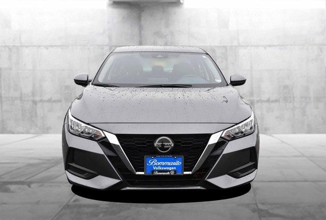 Nissan Sentra Vehicle Image 04
