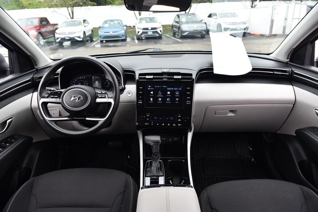 Hyundai Tucson Vehicle Image 07