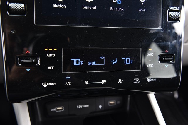 Hyundai Tucson Vehicle Image 14