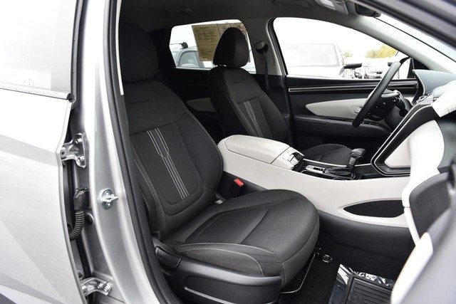 Hyundai Tucson Vehicle Image 21