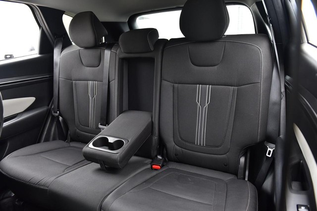 Hyundai Tucson Vehicle Image 22