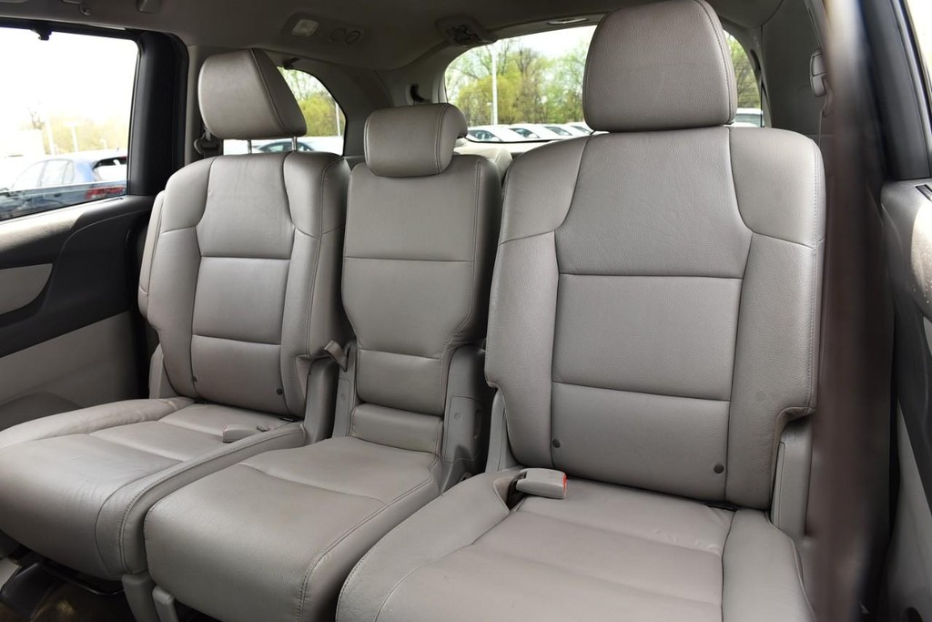 Honda Odyssey Vehicle Full-screen Gallery Image 22
