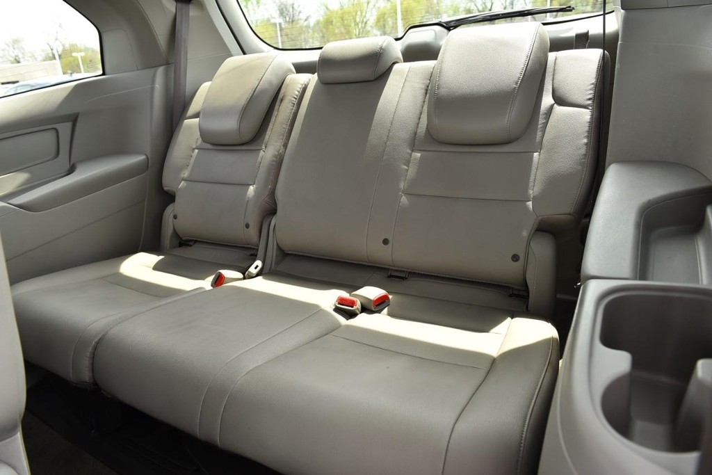 Honda Odyssey Vehicle Full-screen Gallery Image 26